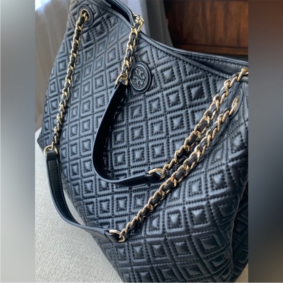 💯Tory Burch Marion Chain Slouchy Tote in Black - Picture 4 of 12